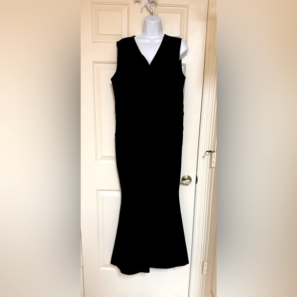 Spanx Perfect Sleeveless Jumpsuit - Picture 4 of 10